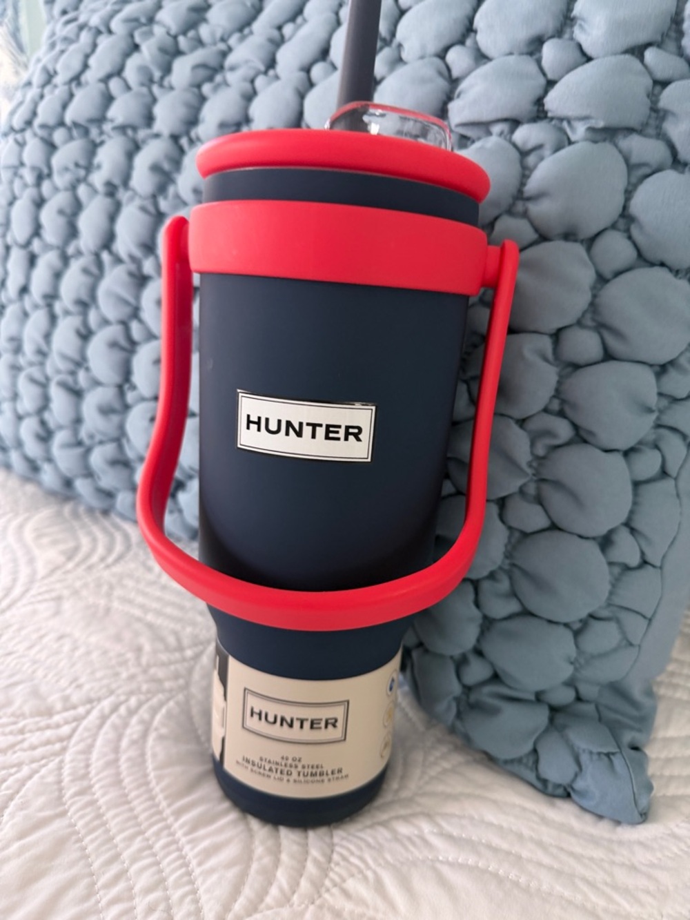 Hunter Navy Tumbler with Red Handle and Lid